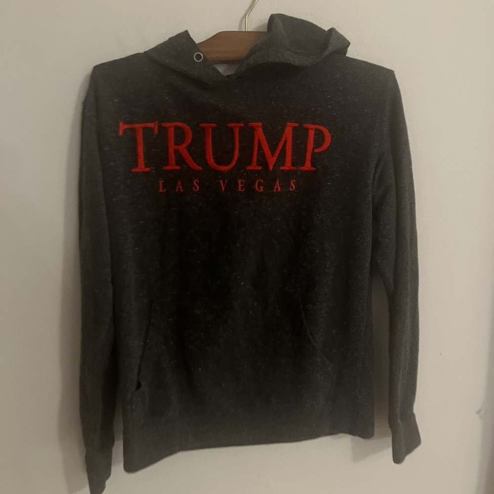 TRUMP LAS VEGAS DELTA FLEECE GRAY WITH RED HOODIE SIZE SMALL